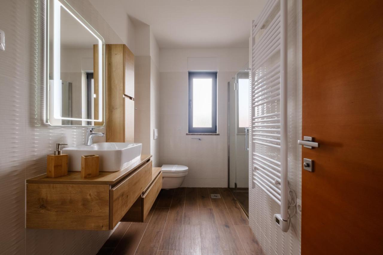 Apartments Luana With Private Jacuzzi ซาดาร์ ภายนอก รูปภาพ