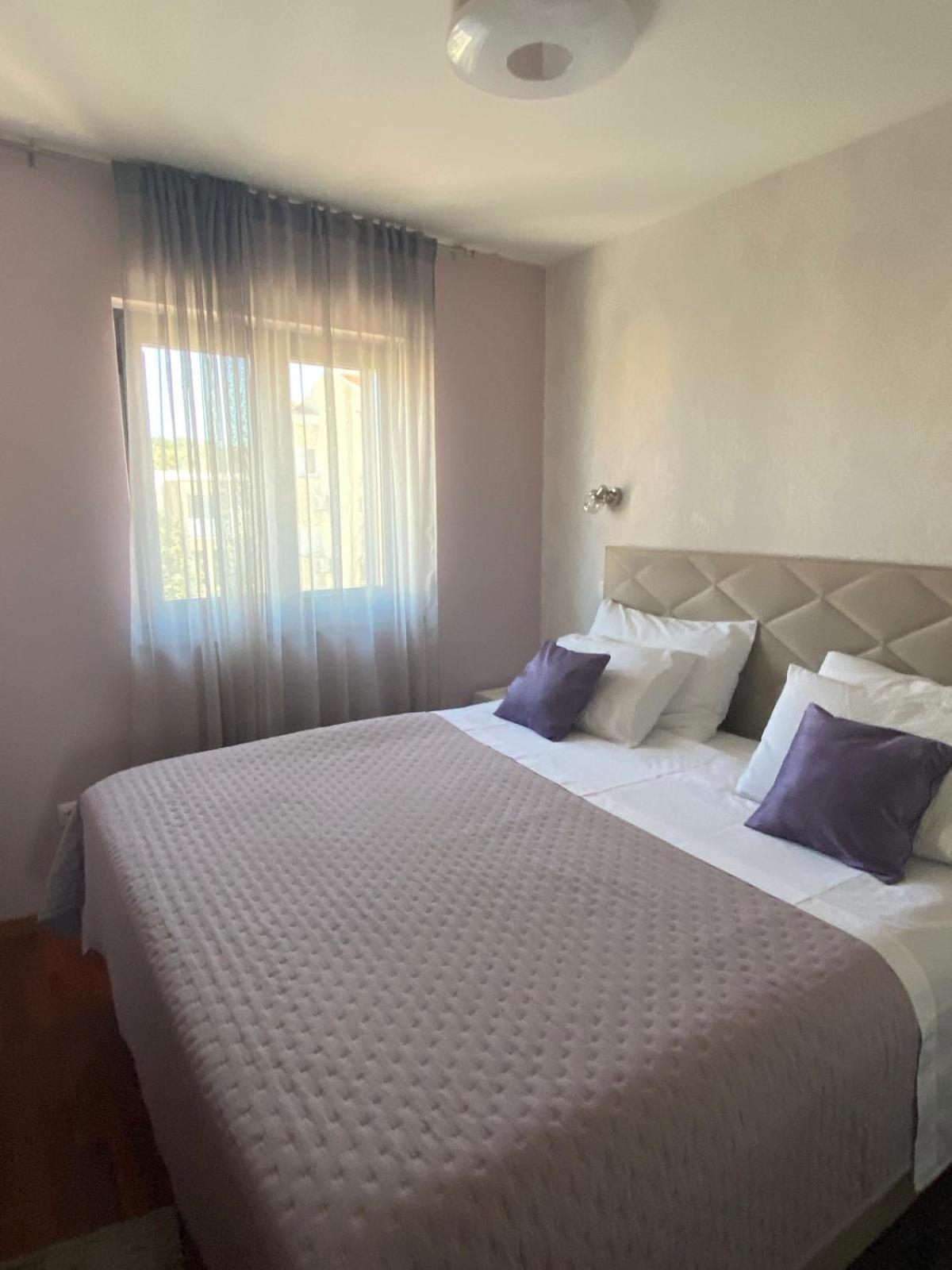 Apartments Luana With Private Jacuzzi ซาดาร์ ภายนอก รูปภาพ