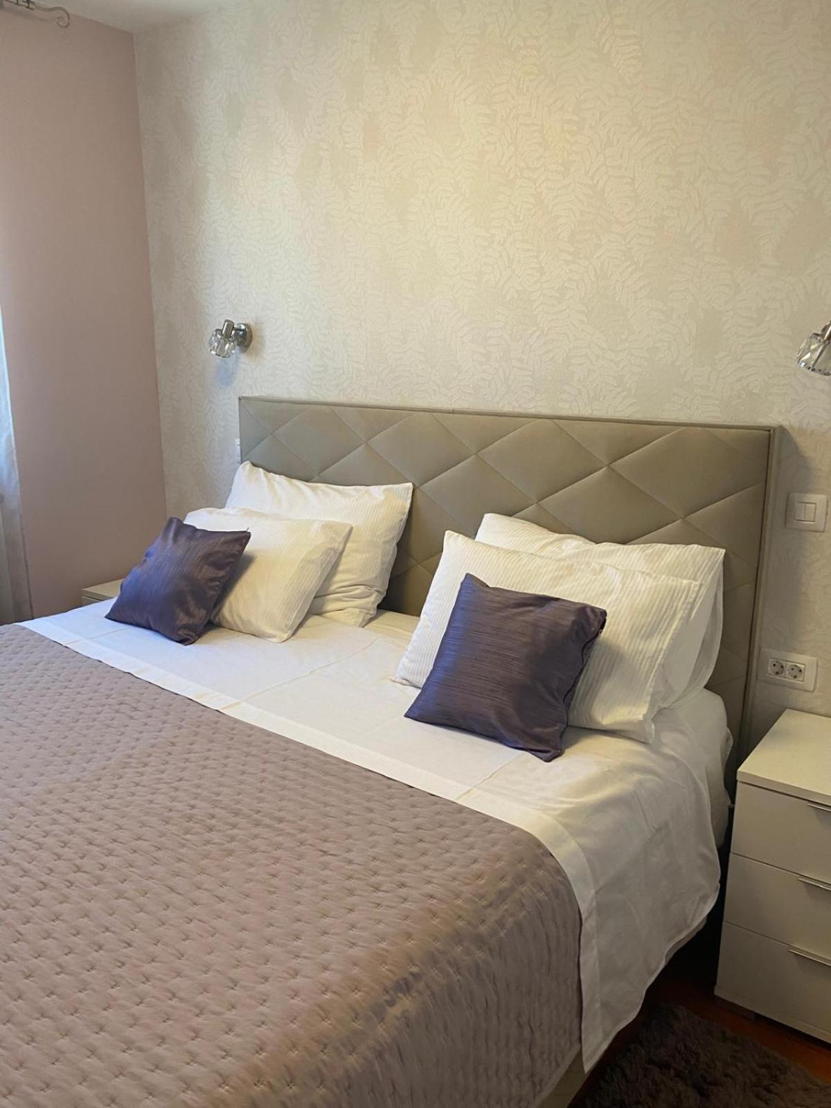 Apartments Luana With Private Jacuzzi ซาดาร์ ภายนอก รูปภาพ