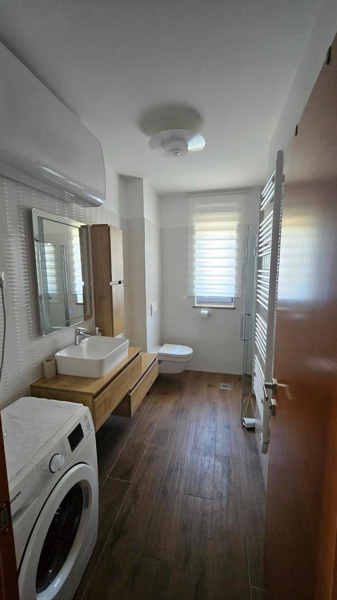 Apartments Luana With Private Jacuzzi ซาดาร์ ภายนอก รูปภาพ