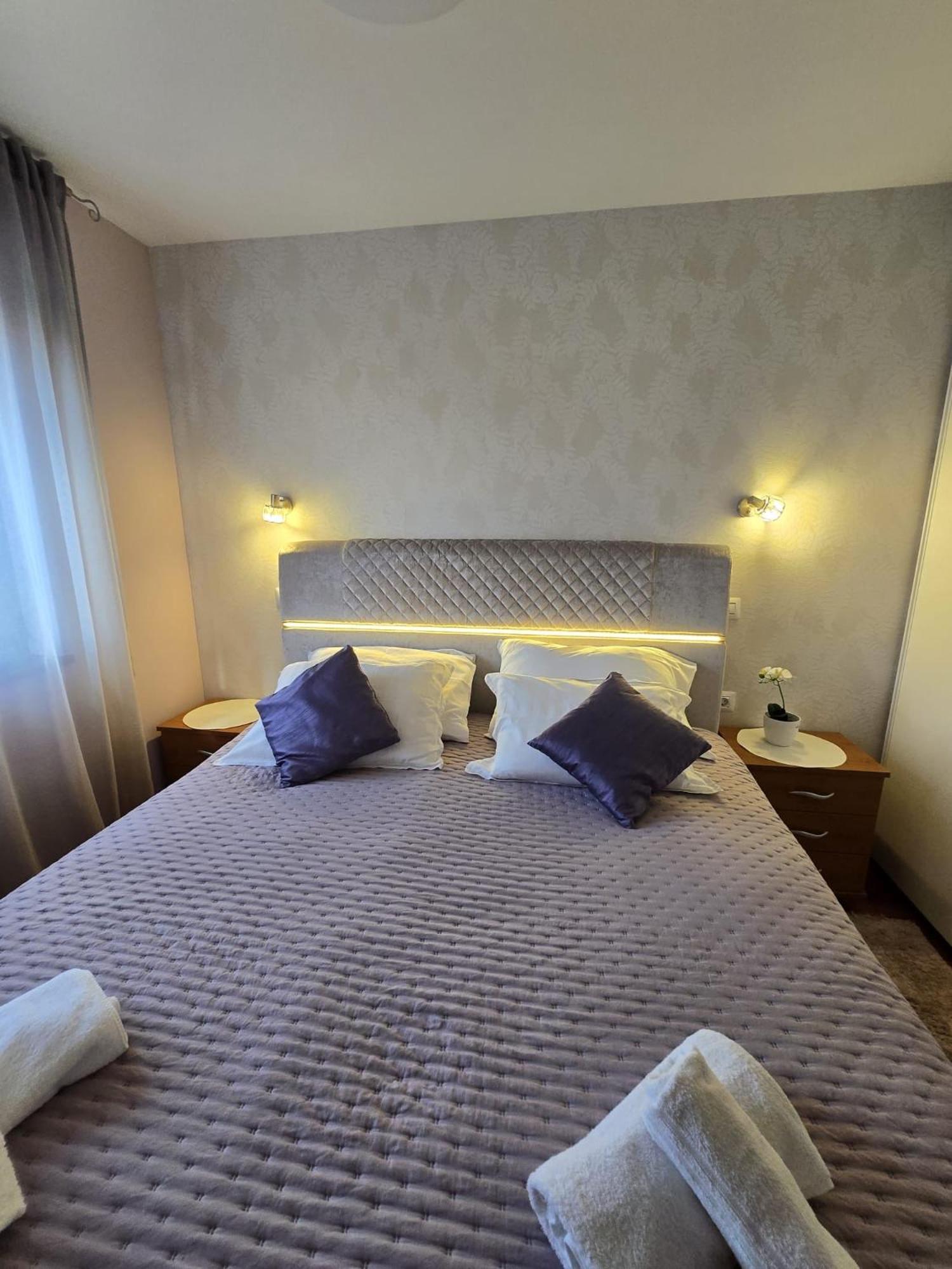 Apartments Luana With Private Jacuzzi ซาดาร์ ภายนอก รูปภาพ