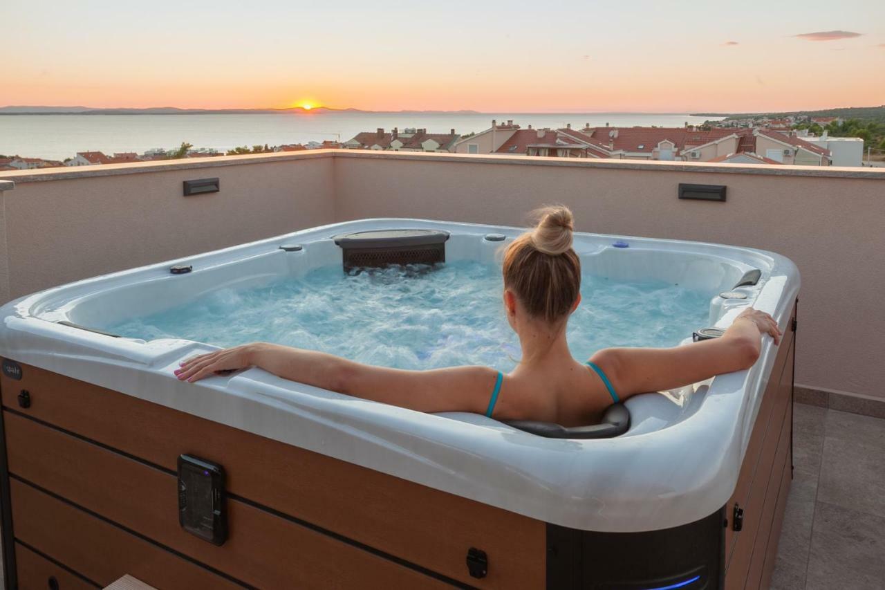 Apartments Luana With Private Jacuzzi ซาดาร์ ภายนอก รูปภาพ